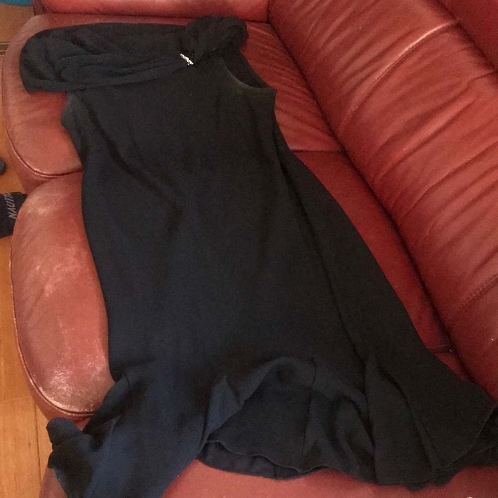 VINTAGE BLACK DRESS